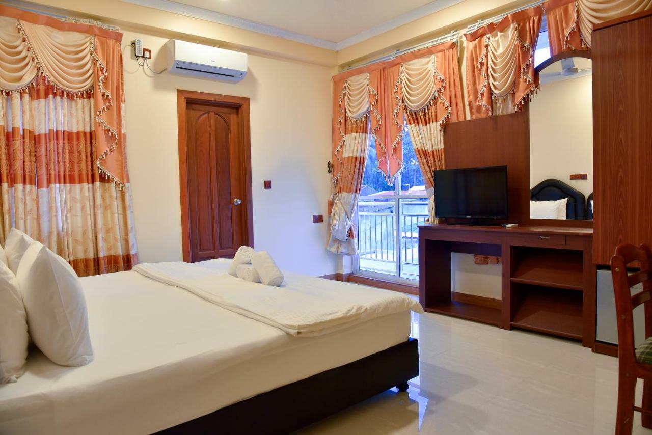 Nalaveshi Inn フラ エクステリア 写真